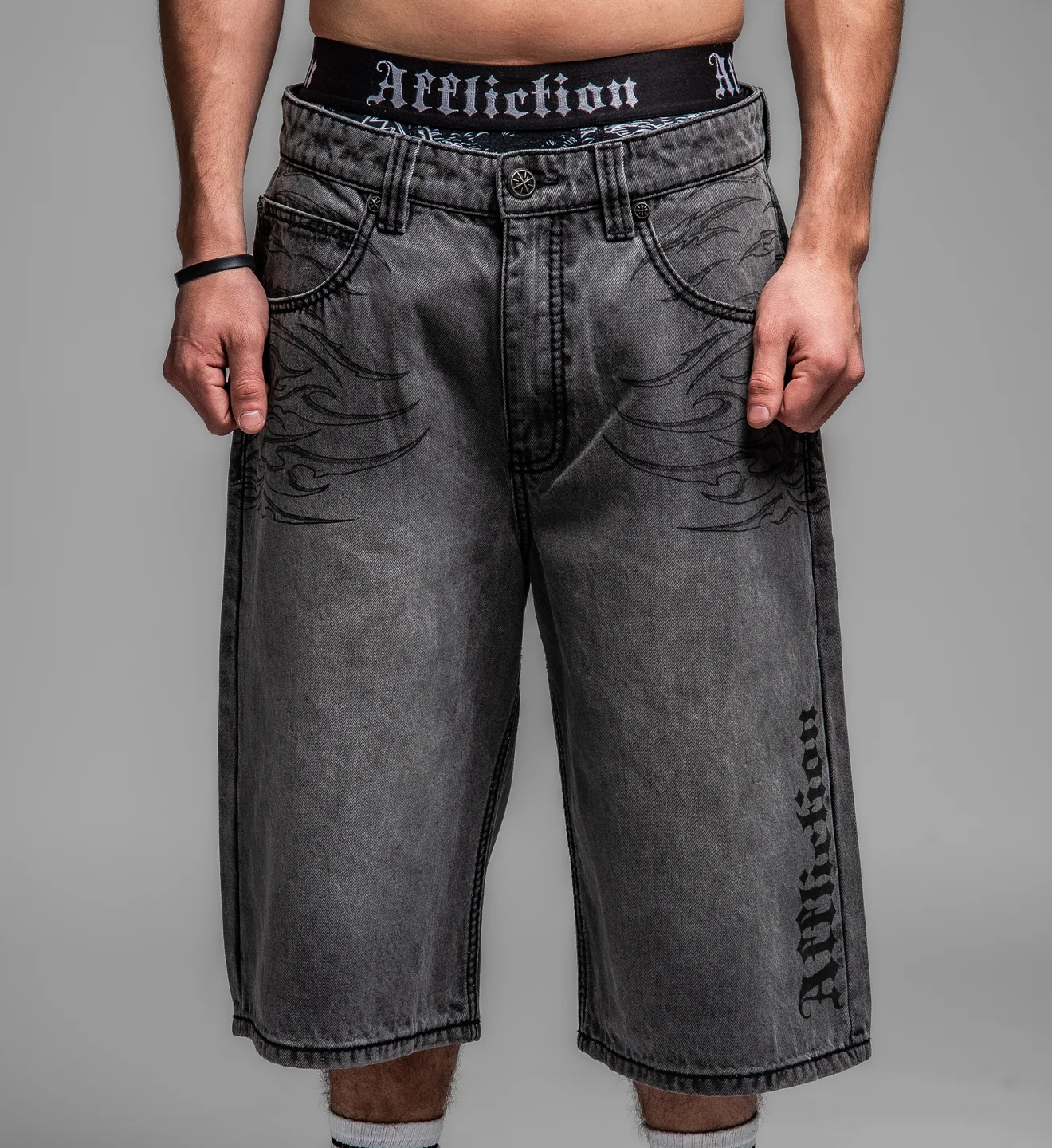110XW128_1_2048x2048 Crossed In Chains Shorts